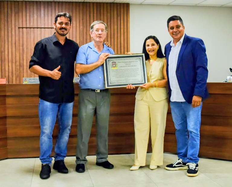 Câmara Municipal de Marilândia do Sul Outorga Título de Cidadão Honorário a Padre Silvestre Wolff