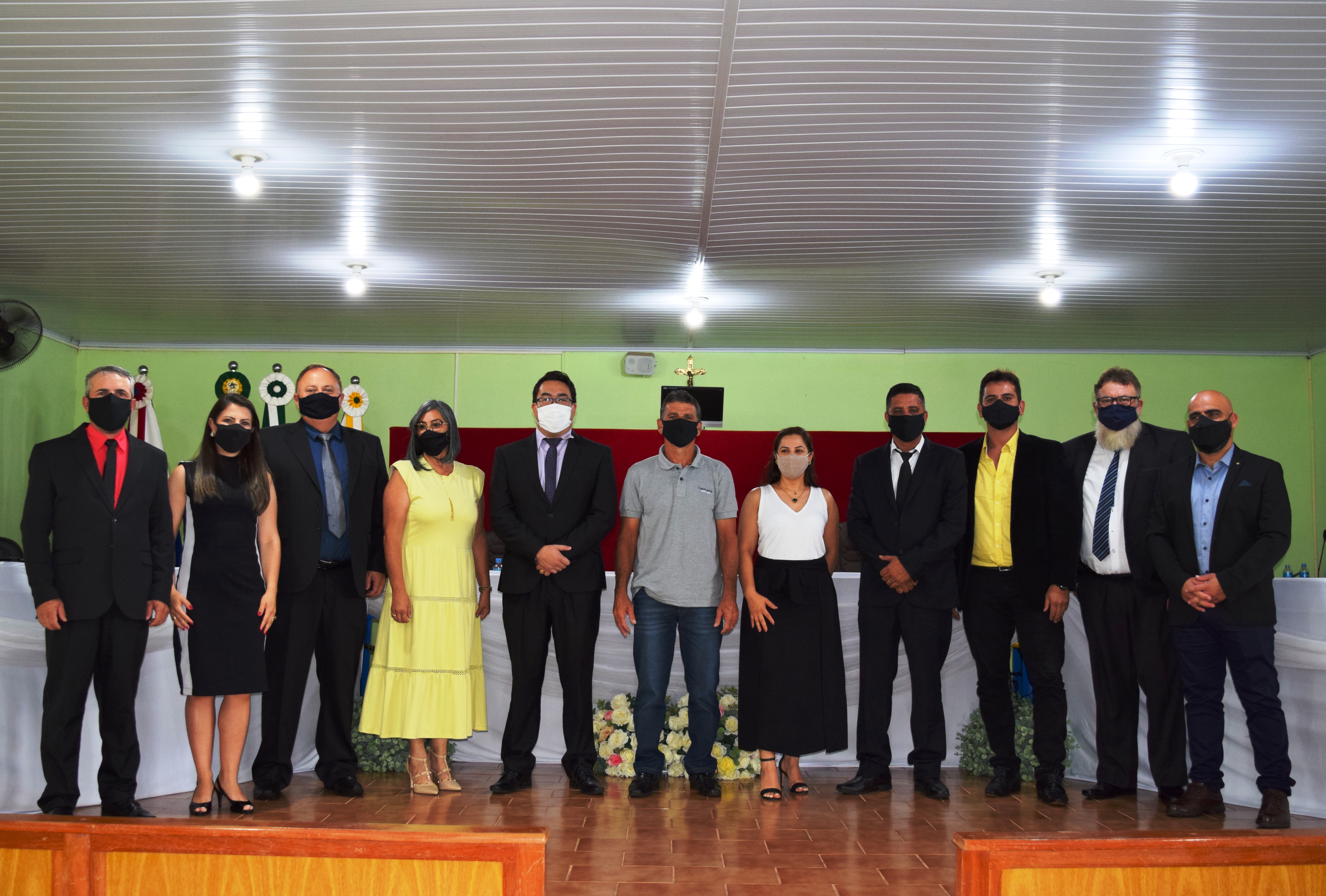 Vereadores, Prefeito e Vice Prefeito tomam posse
